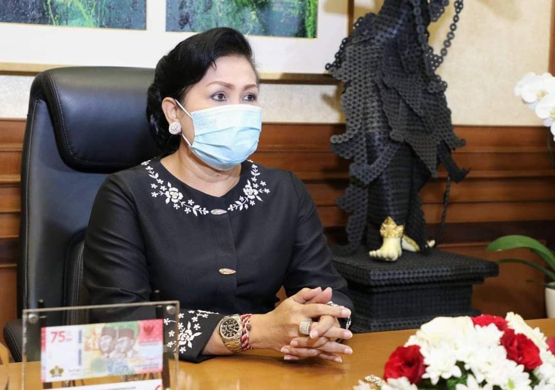 podiumnews.com-Sinergi untuk UMKM Digital, Ny. Putri Koster Ikuti Pembukaan KKI 2020 Seri II